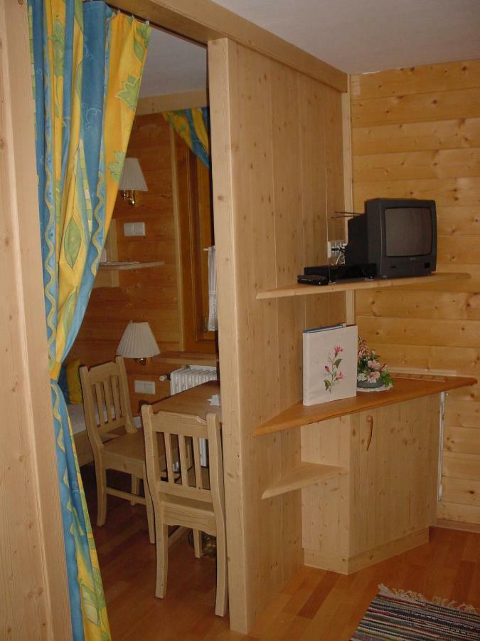 Pension - Bauernhof Sankt Lorenzen ob Murau Bagian luar foto